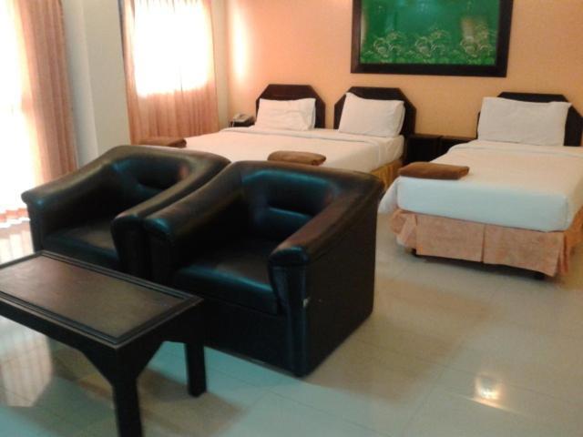 Monaa's Place Hotel